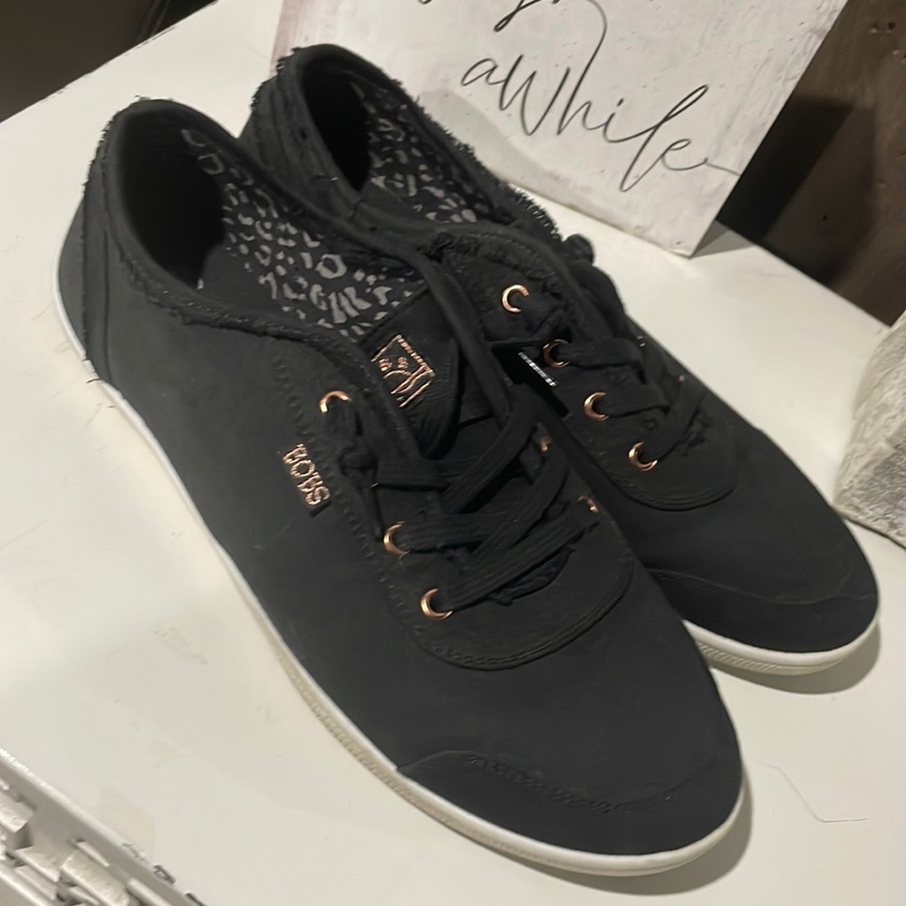 Amazing Bobs Memory foam Black & Rose Gold Sneakers Sz 10 Womens